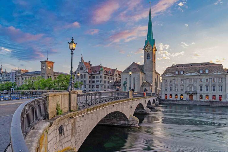 Zurich City Sightseeing - Best Things to Do & Places to See in Zurich