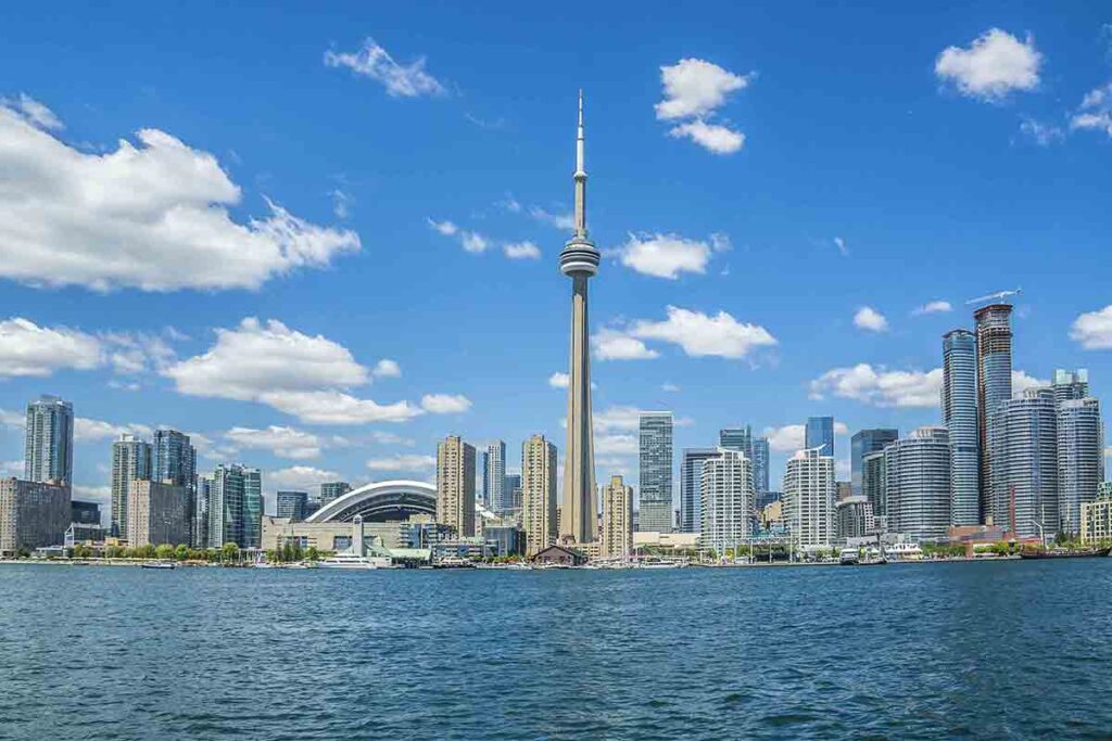 Tourist Places to Visit in Toronto