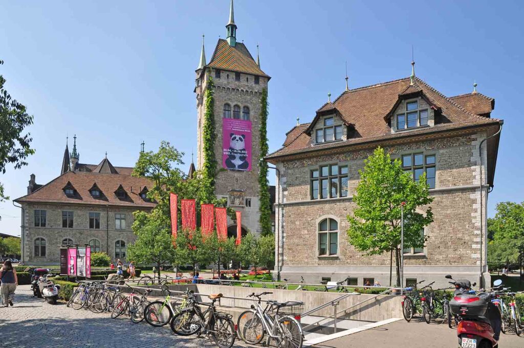 Zurich City Sightseeing - Best Things to Do & Places to See in Zurich