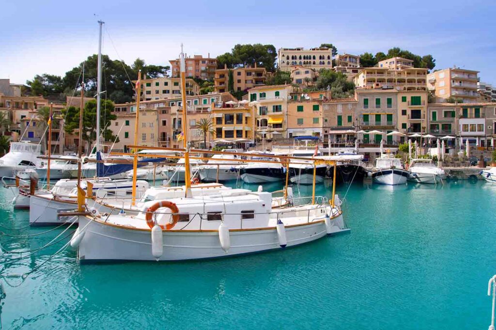 Famous Tourist Attractions to See in Mallorca (Majorca)