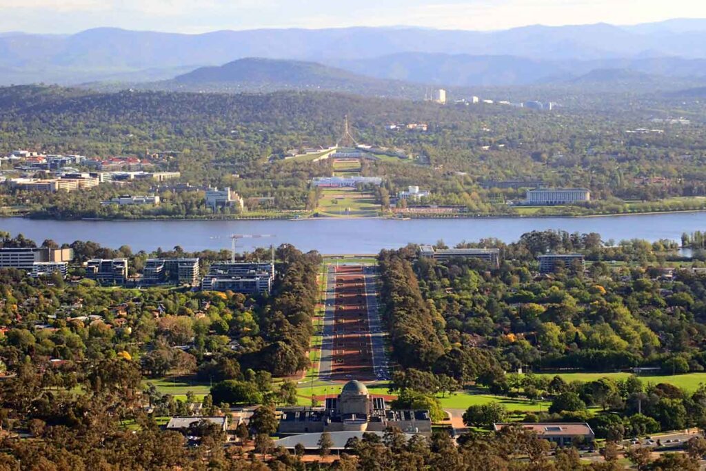 day trips in canberra
